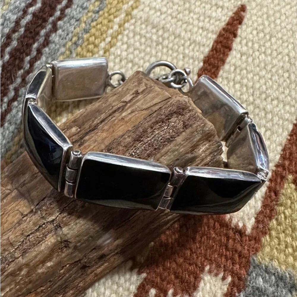 TAXCO Sterling Silver Onyx Cabochon Linked Toggle Bracelet